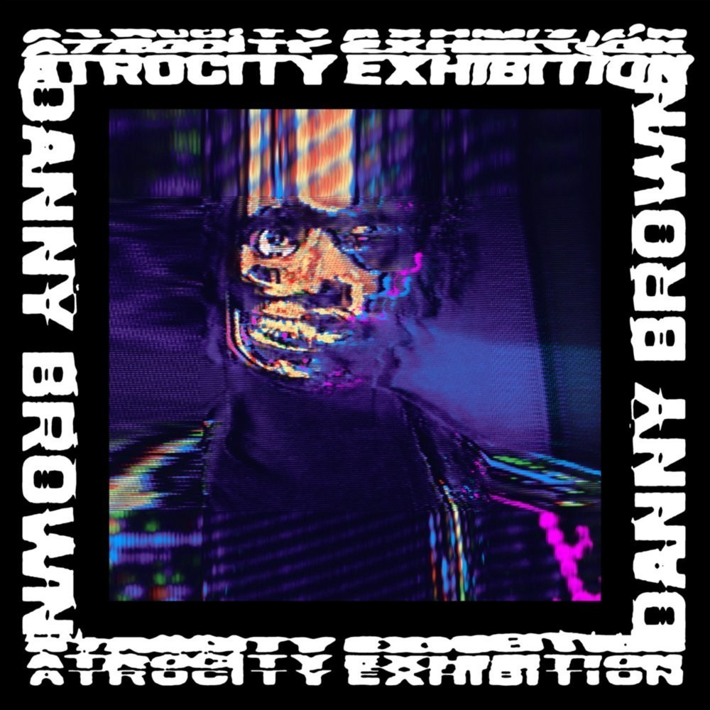 此次danny brown的最新專輯封面用了大量當前比較流行的元素,以vhs